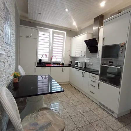 Vendégház Varzob Ll Varsó